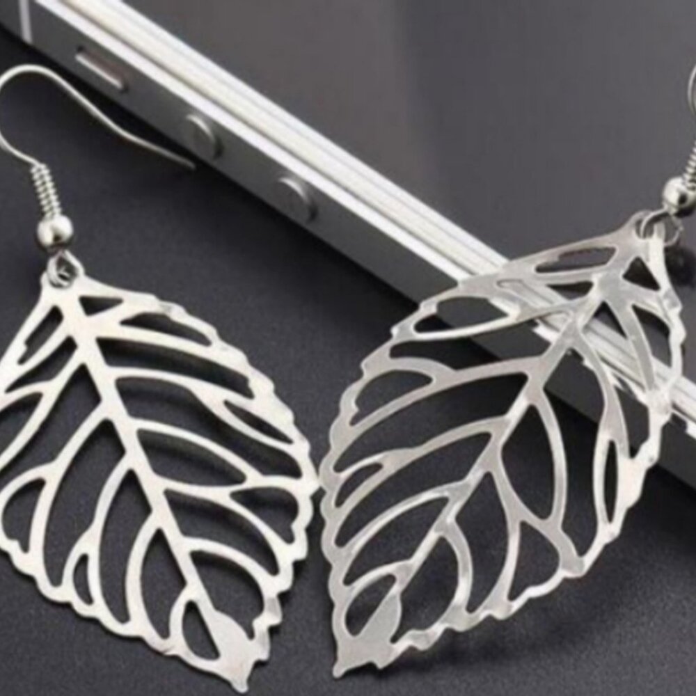 Drop Leaf Earrings